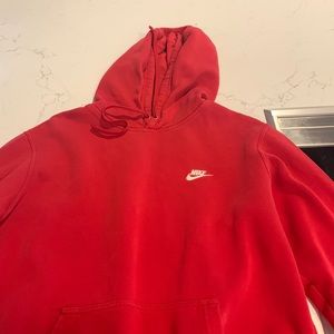 Size Large red nike hoodie in great condition